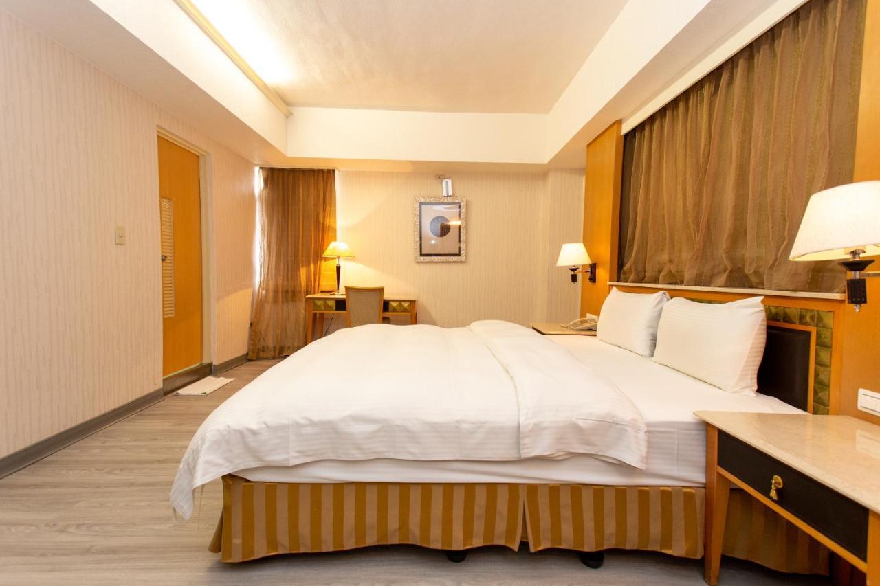 Ardi Hotel Yuanlin Bagian luar foto