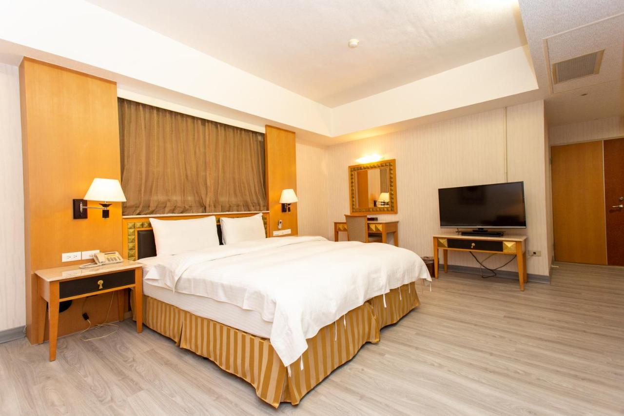 Ardi Hotel Yuanlin Bagian luar foto