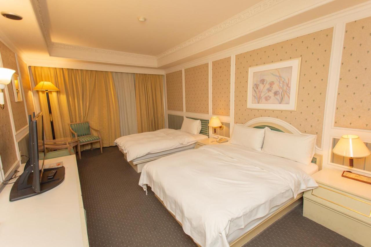 Ardi Hotel Yuanlin Bagian luar foto