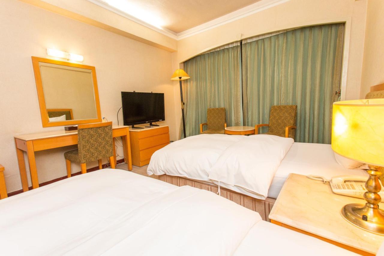 Ardi Hotel Yuanlin Bagian luar foto