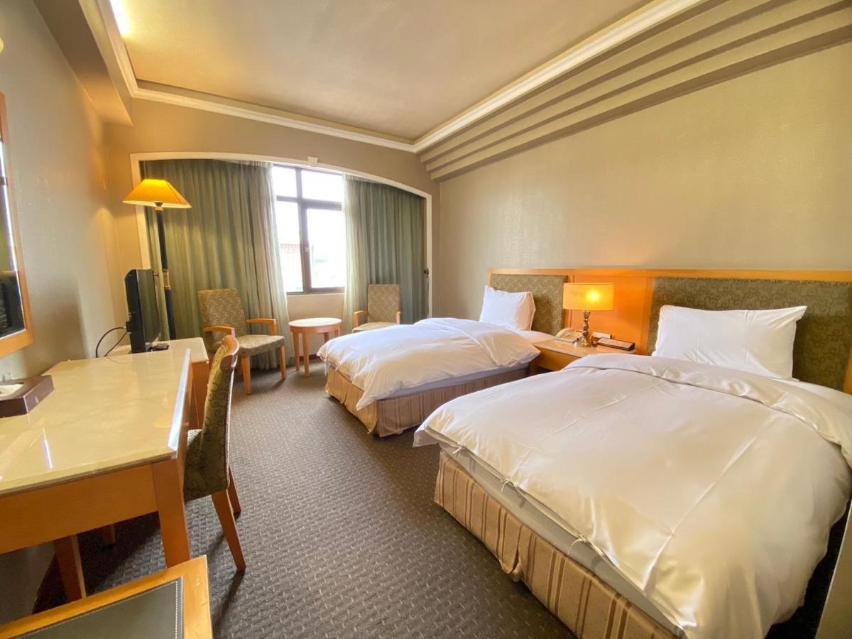 Ardi Hotel Yuanlin Bagian luar foto