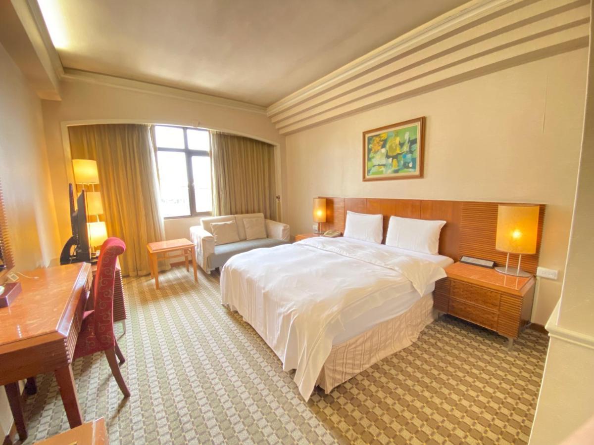 Ardi Hotel Yuanlin Bagian luar foto